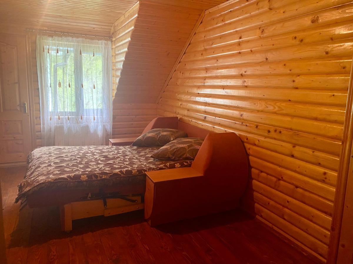 Medova Hata Hotell Verkhnyaya Rozhanka Eksteriør bilde