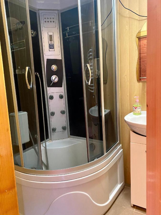 Medova Hata Hotell Verkhnyaya Rozhanka Eksteriør bilde