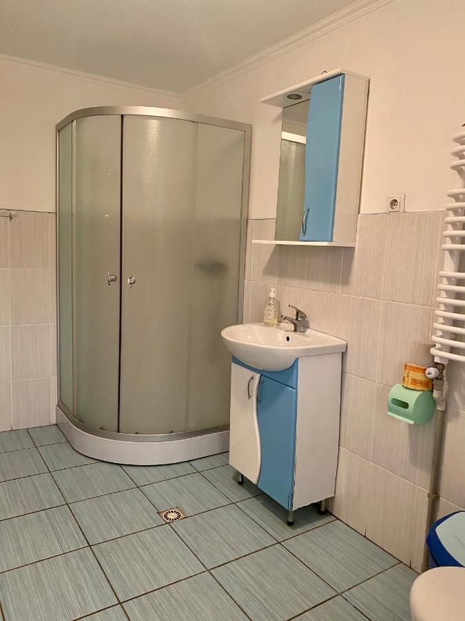 Medova Hata Hotell Verkhnyaya Rozhanka Eksteriør bilde