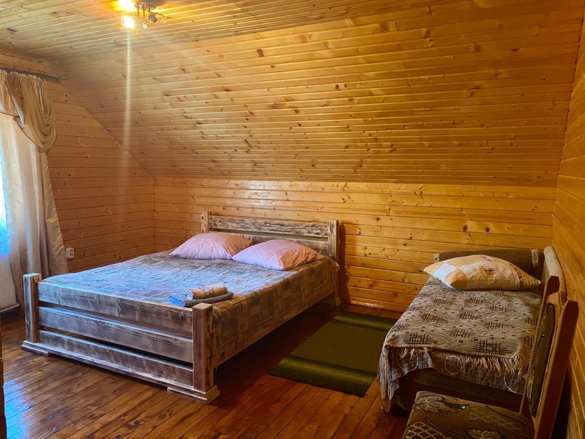 Medova Hata Hotell Verkhnyaya Rozhanka Eksteriør bilde