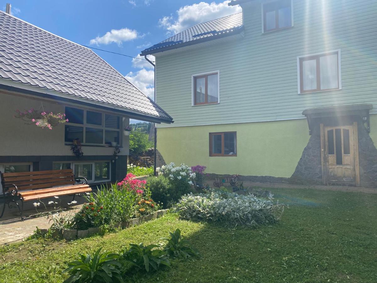 Medova Hata Hotell Verkhnyaya Rozhanka Eksteriør bilde